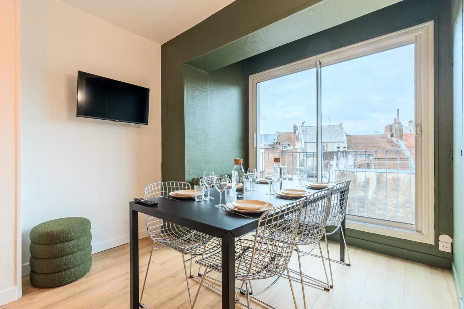 3 Bedroom Apartment On The Grand Place Lille Exterior photo
