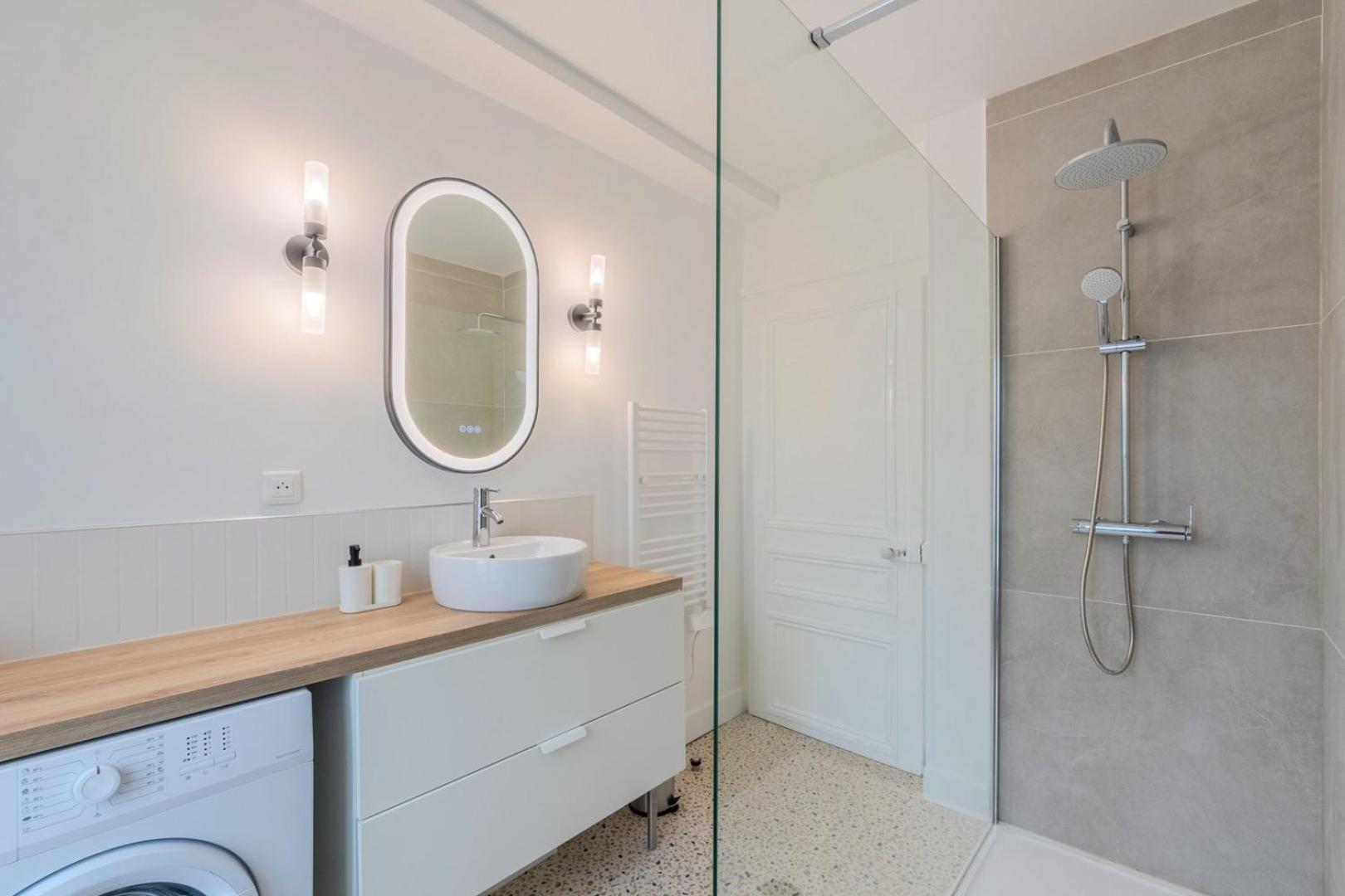 3 Bedroom Apartment On The Grand Place Lille Exterior photo